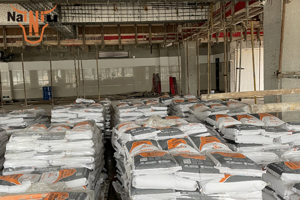 ���ζ���ӯVI�ཬ��ǿ�ȵ�Ӱ��